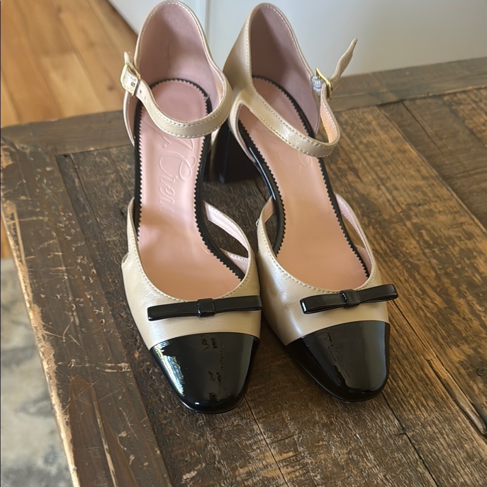 Elegant Jcrew MaryJane Beige and Black Women's Heels
